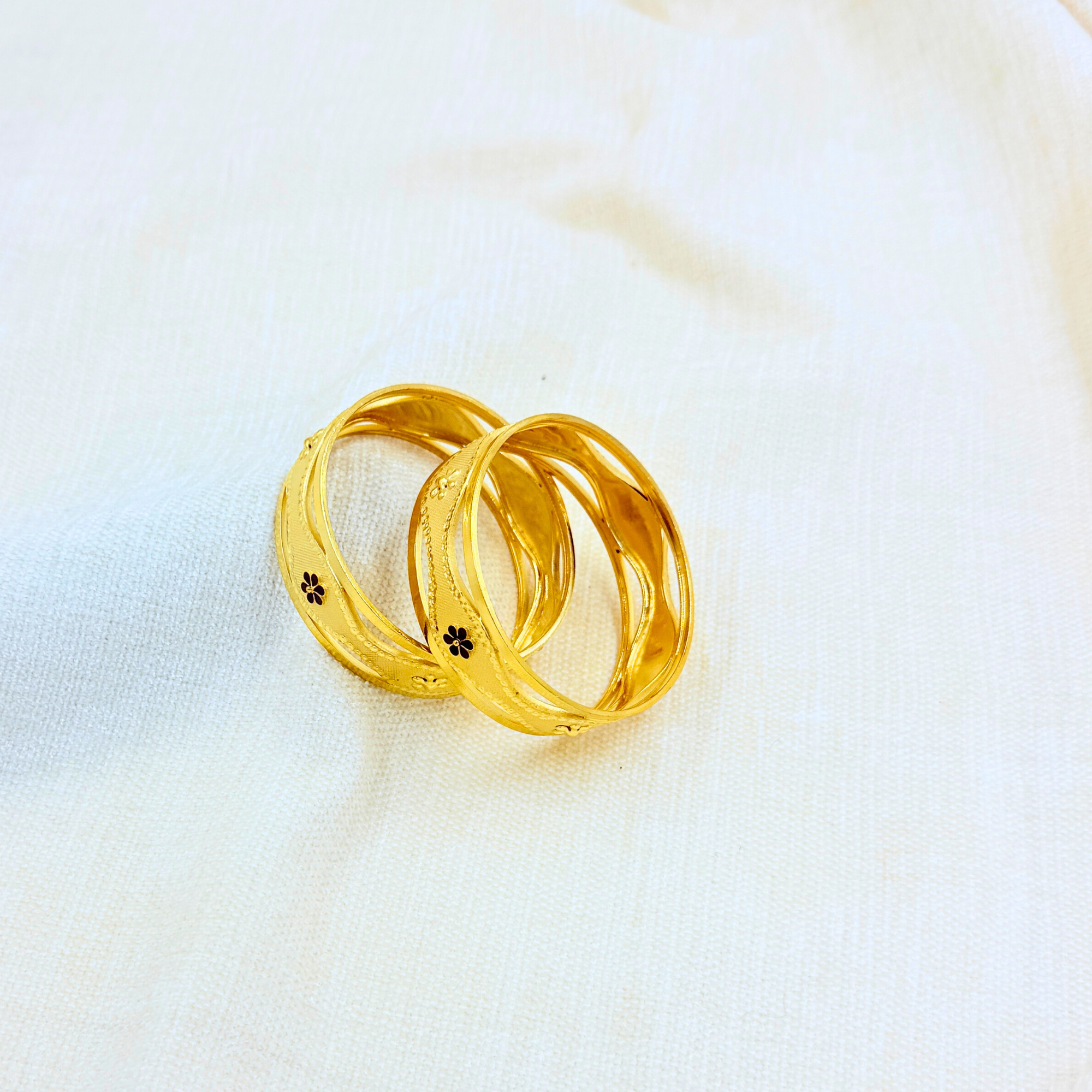 Royal Floral Wave 24K Gold-Plated Women’s Bangles Set – SAI HANDA BANGLES